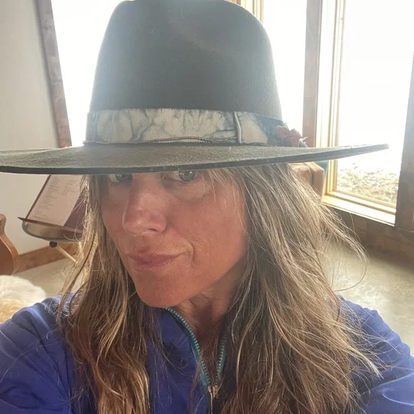 HAMPUI hats Lucy in the Sky felt wool hat medium - Picture 5 of 8